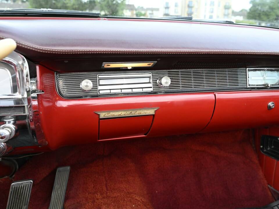 Bild 43/50 von Cadillac 62 Convertible (1954)