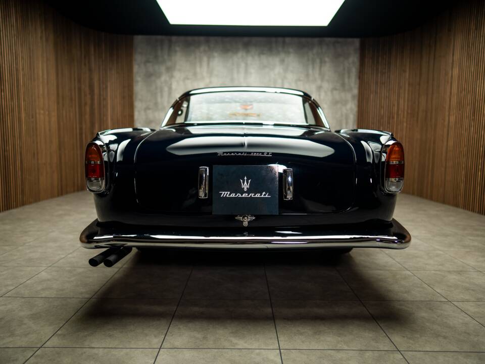 Image 18/92 of Maserati 3500 GT Touring (1957)