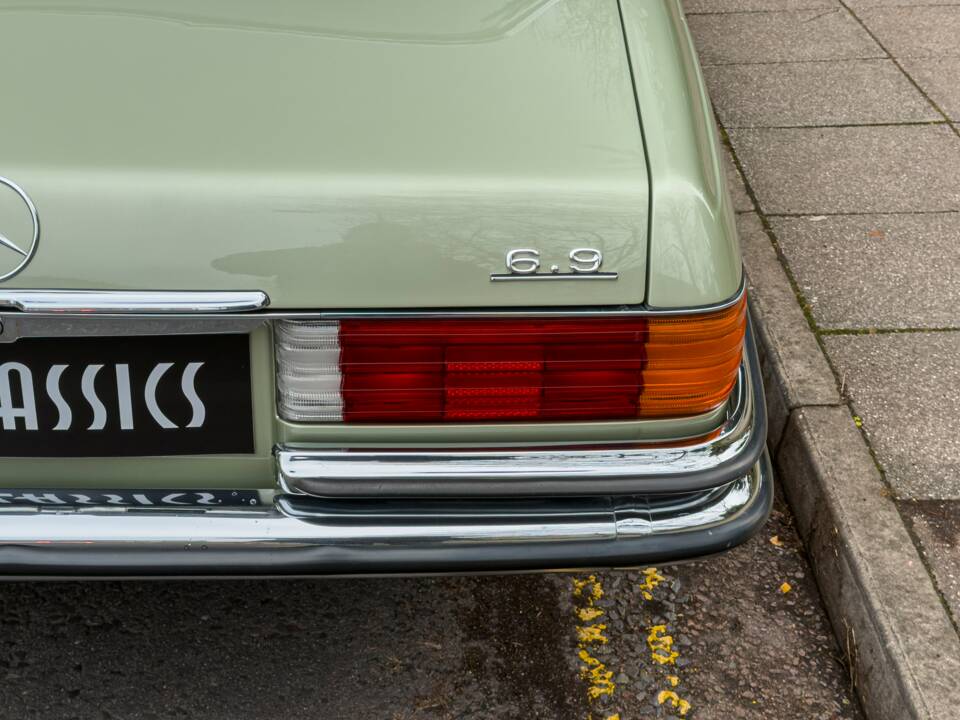Image 12/26 of Mercedes-Benz 450 SEL 6,9 (1979)
