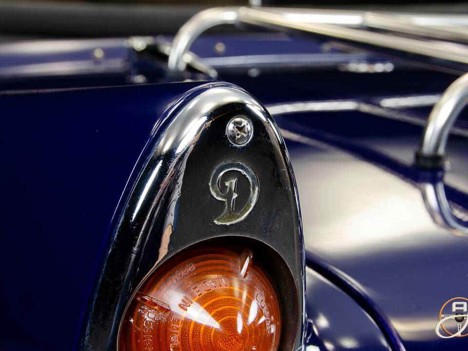 Bild 16/20 von Daimler SP 250 (1960)