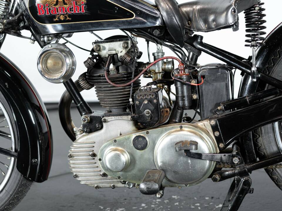 Image 24/50 of Bianchi Stelvio 250 (1948)
