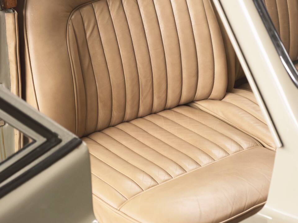 Image 42/50 de Jaguar XK 120 DHC (1953)