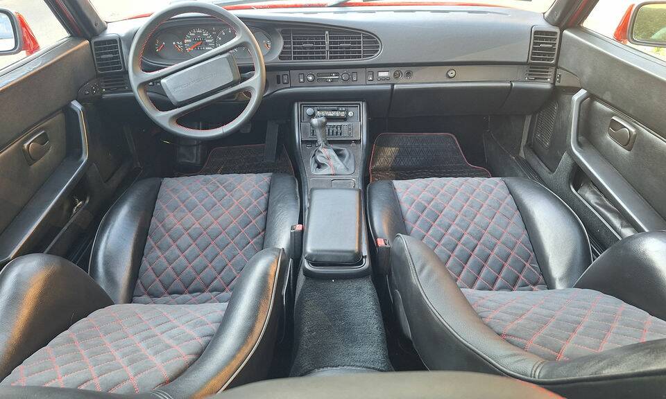 Bild 2/8 von Porsche 944 (1986)