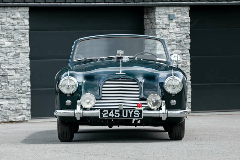 Image 6/50 of Aston Martin DB 2&#x2F;4 Mk I DHC (1954)