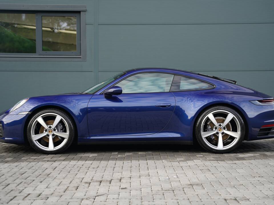Bild 6/50 von Porsche 911 Carrera 4 GTS (2022)