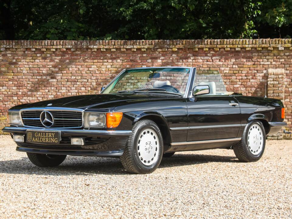 Image 18/50 de Mercedes-Benz 420 SL (1986)