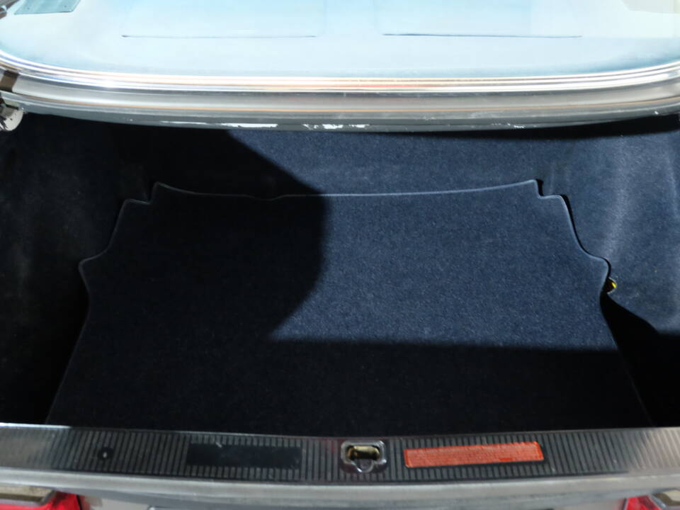 Image 18/31 of Mercedes-Benz 500 SEL (1987)
