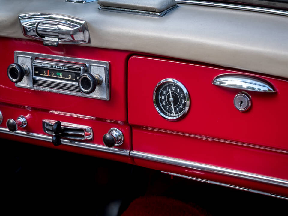 Bild 24/29 von Mercedes-Benz 190 SL (1962)