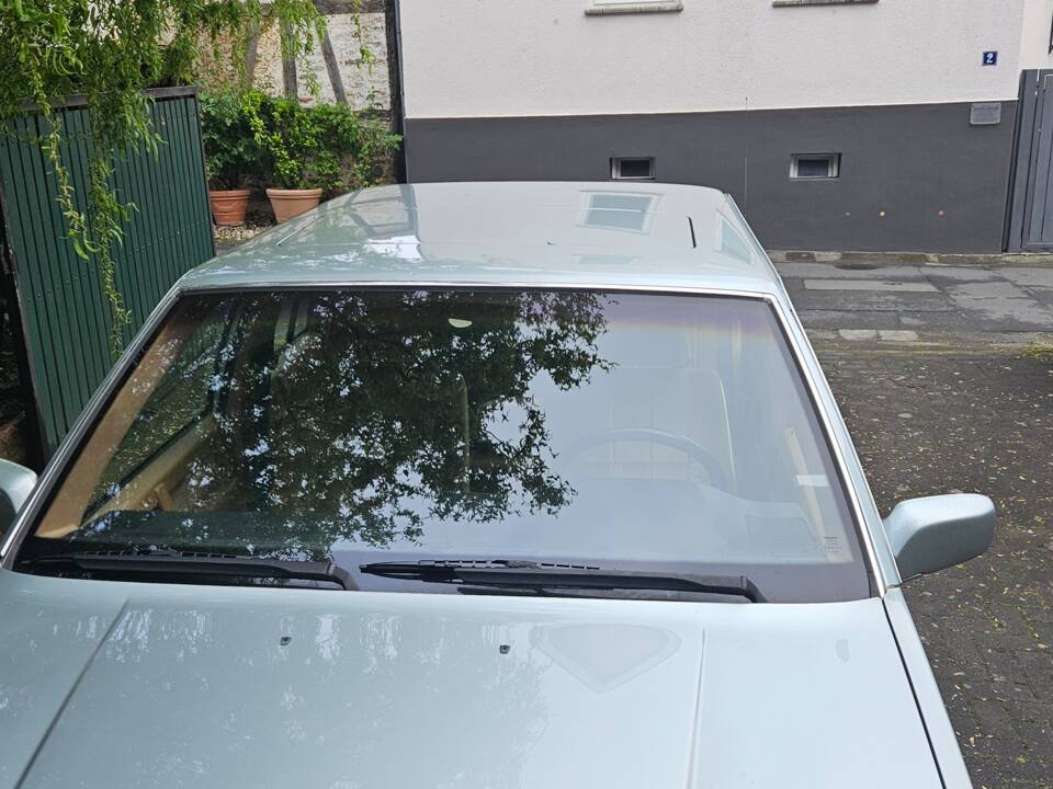 Image 12/13 of Volvo 760 (1988)