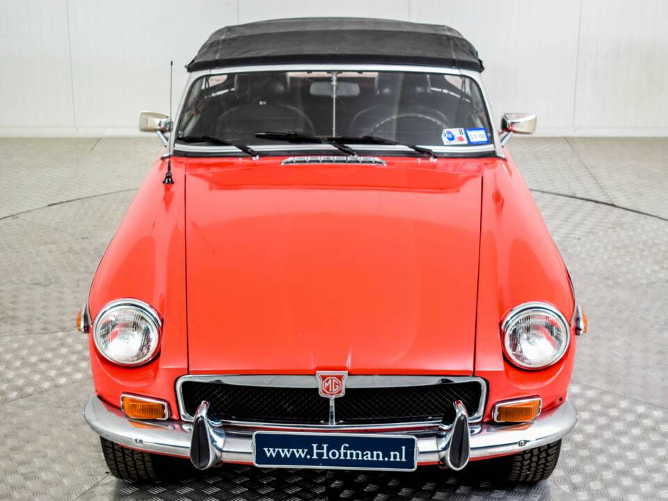 Bild 38/50 von MG MGB (1974)