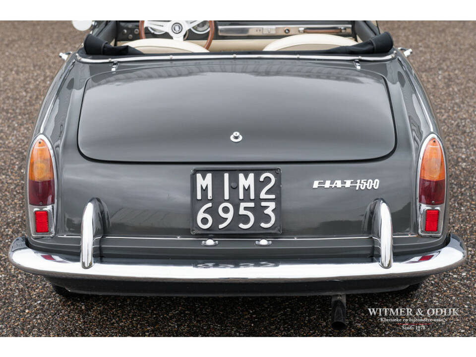Image 16/34 of FIAT 1500 (1964)