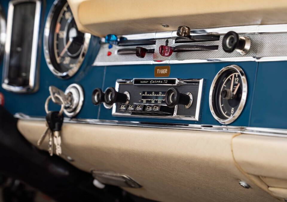 Image 29/33 of Mercedes-Benz 230 SL (1966)