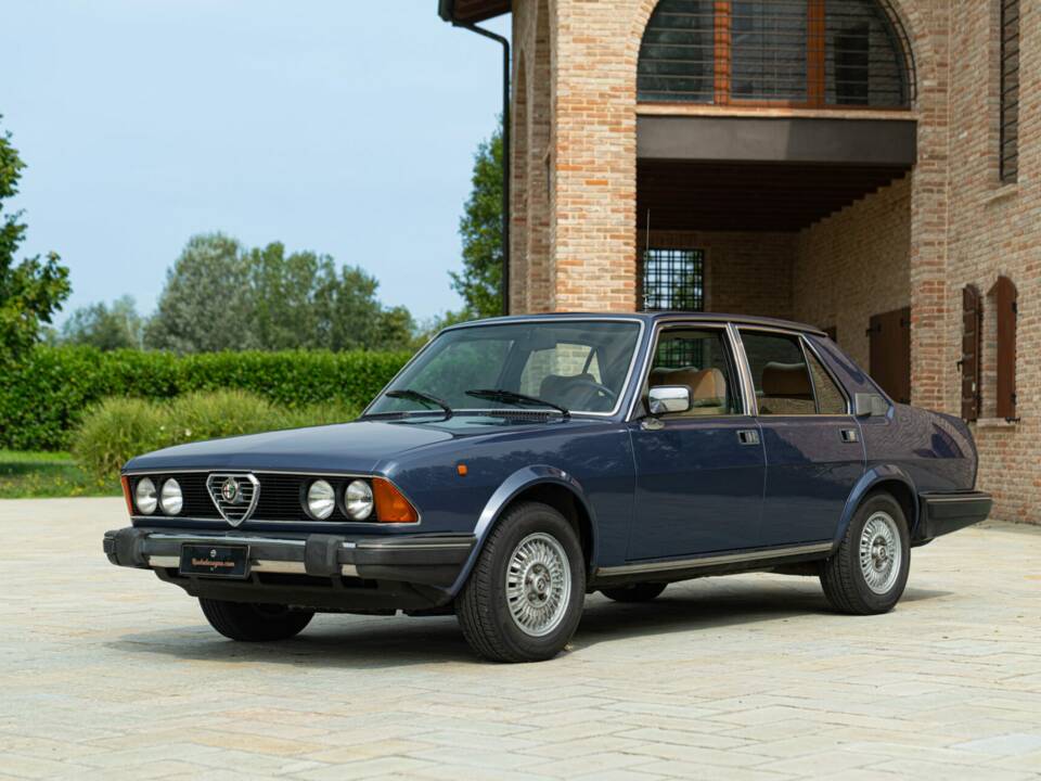 Image 1/50 of Alfa Romeo Alfa 6 - 2.5 (1979)