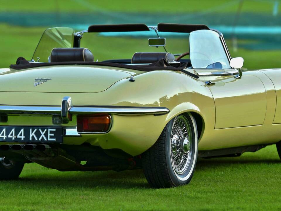 Imagen 8/50 de Jaguar E-Type V12 (1973)