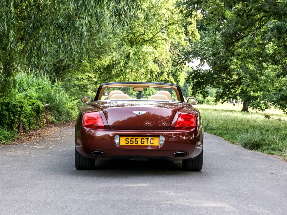 Bild 17/40 von Bentley Continental GTC (2007)