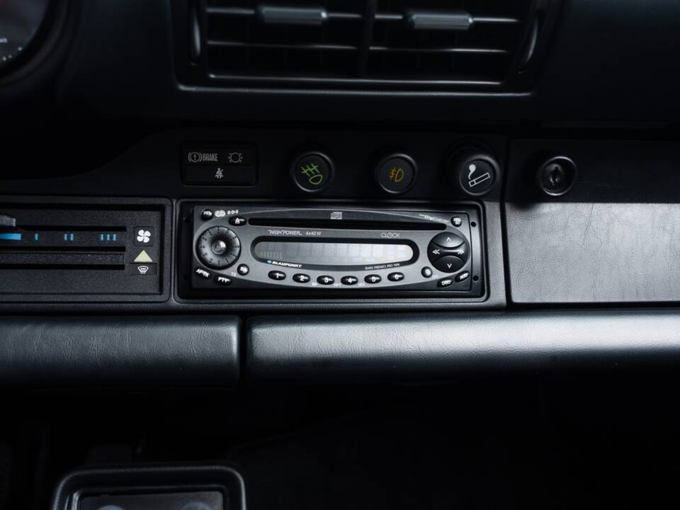 Image 42/68 of Porsche 911 Speedster 3.2 (1989)
