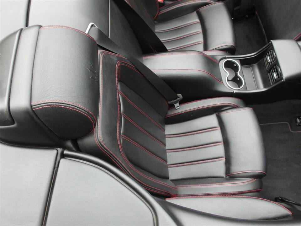 Immagine 52/93 di Maserati GranCabrio 4.7 (2010)