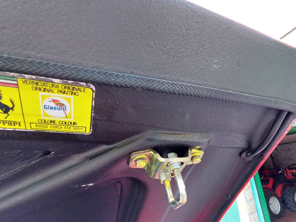 Image 11/12 de Ferrari 328 GTS (1986)