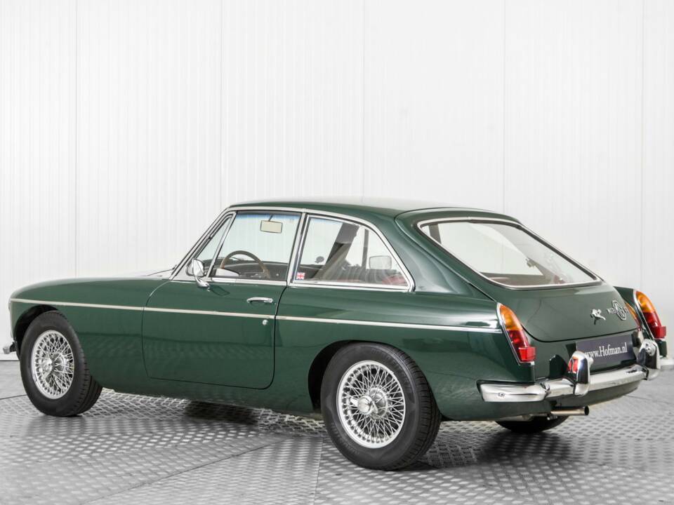Image 6/50 de MG MGB GT (1966)
