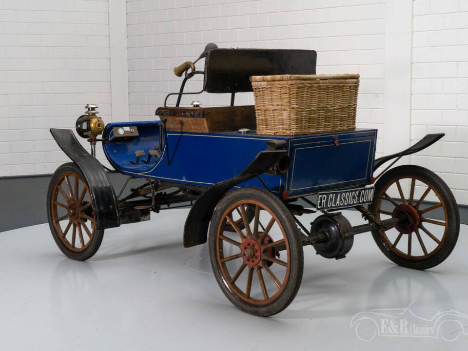 Bild 7/8 von Surrey 03 De Luxe (1958)