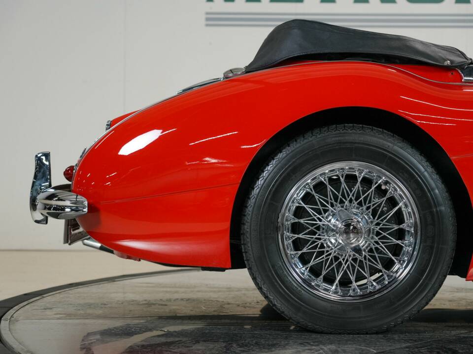 Image 25/43 of Austin-Healey 3000 Mk II (BJ7) (1963)