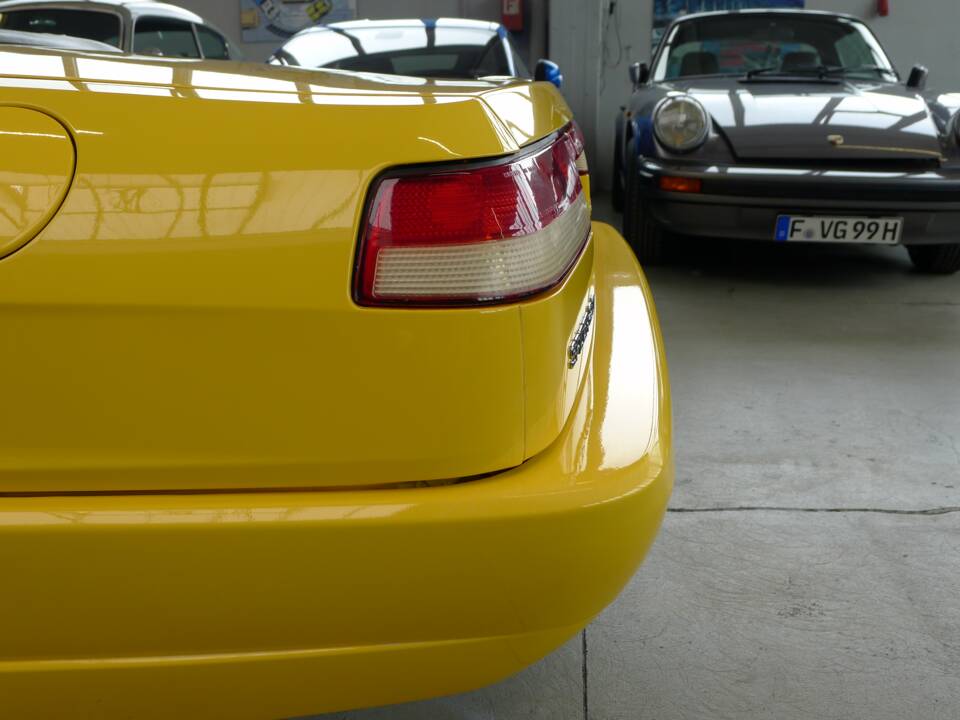 Bild 30/39 von Alfa Romeo 2.0 Spider (1992)