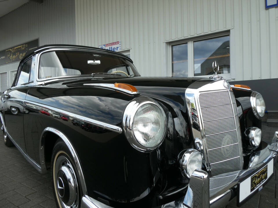 Imagen 20/24 de Mercedes-Benz 220 SE Cabriolet (1959)