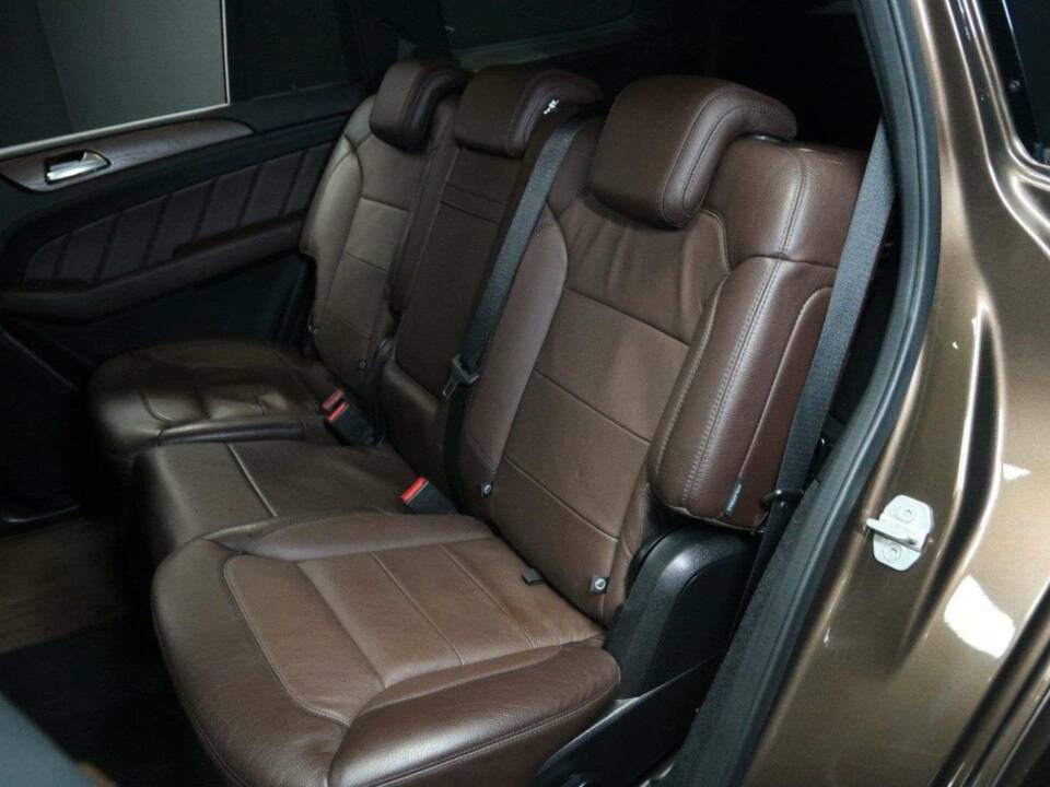 Bild 35/50 von Mercedes-Benz GL 350 BlueTEC 4MATIC (2016)