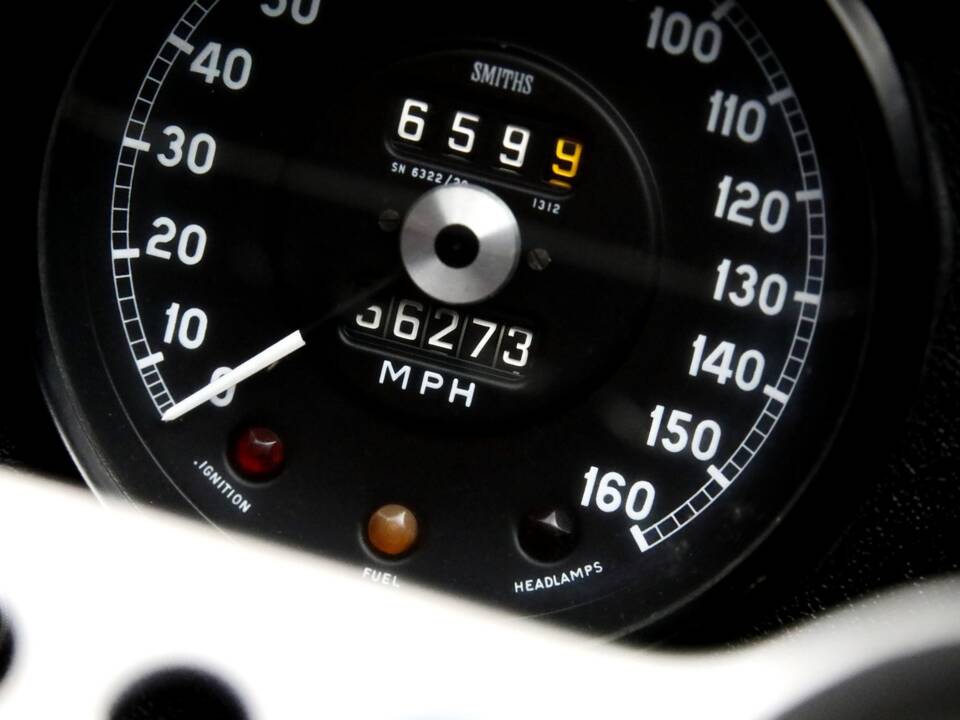 Afbeelding 17/27 van Jaguar E-Type 4.2 (1966)