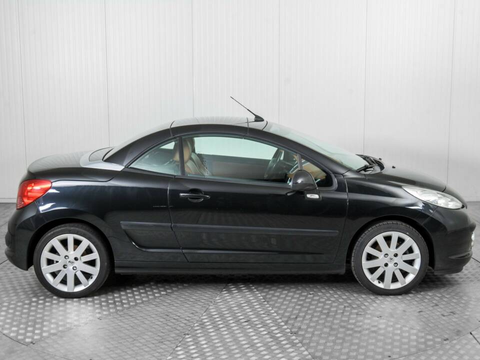 Image 48/50 de Peugeot 207 CC 1.6 VTi (2008)