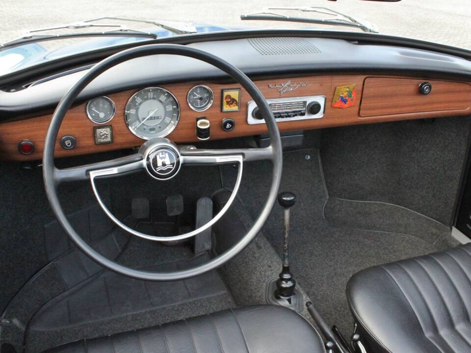 Imagen 12/27 de Volkswagen Karmann Ghia 1600 (1971)