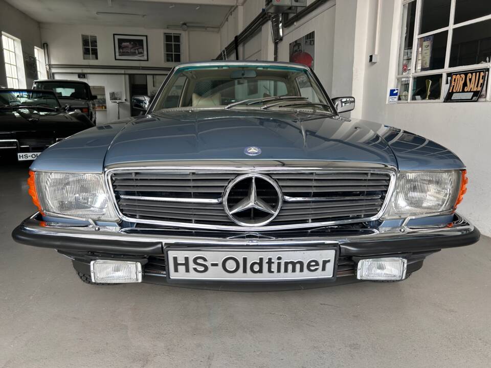 Image 1/39 de Mercedes-Benz 350 SLC (1978)