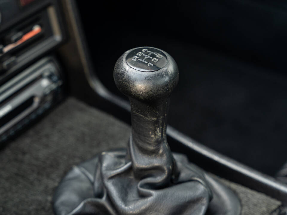 Image 33/58 of Porsche 924 Turbo (1982)