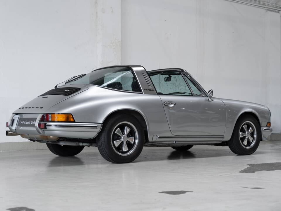 Image 6/41 de Porsche 911 2.4 E (1973)