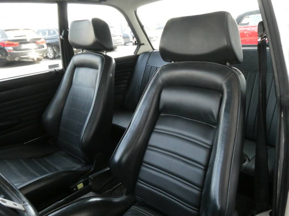 Immagine 10/19 di BMW 2002 tii (1974)