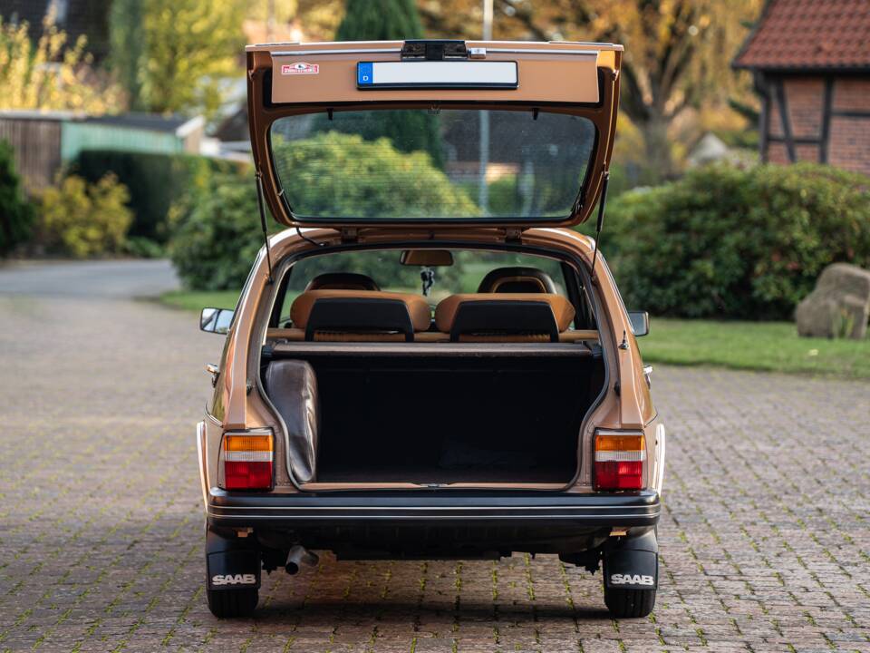 Image 18/84 de Saab 99 Combi Coupe (1976)