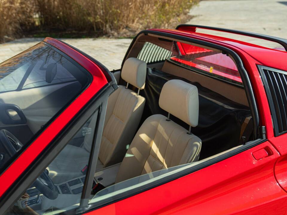 Afbeelding 48/50 van Ferrari 208 GTS Turbo (1986)