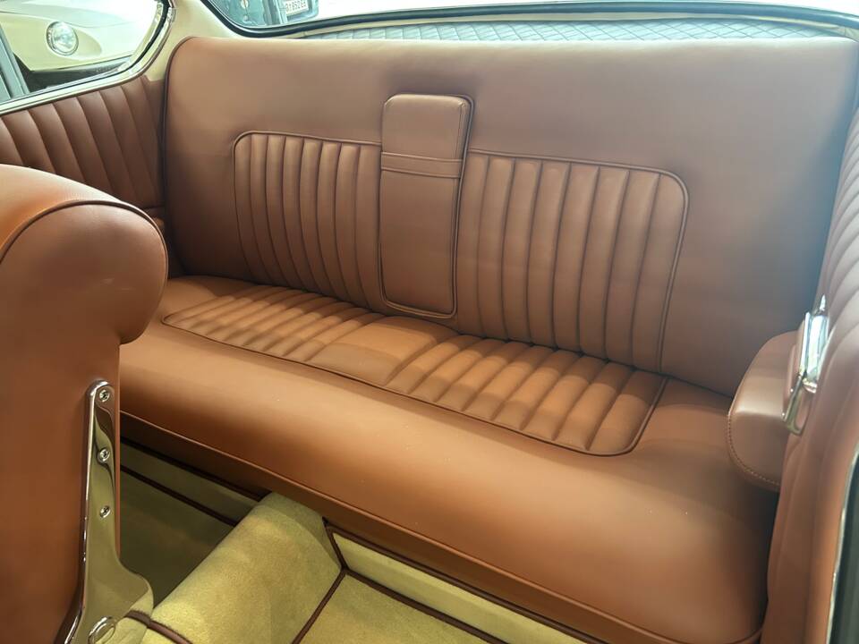 Image 12/37 of BMW 3200 CS (1964)