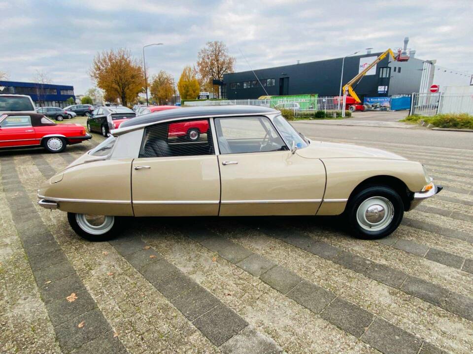 Bild 26/45 von Citroën DS 19 (1970)