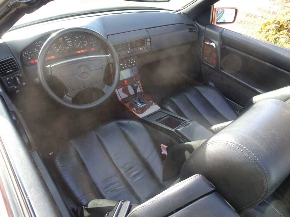 Image 33/45 de Mercedes-Benz 500 SL (1991)