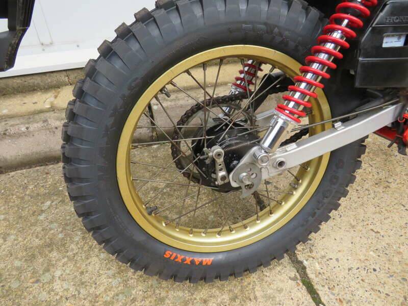 Image 28/34 of Honda TLR 200 (1983)
