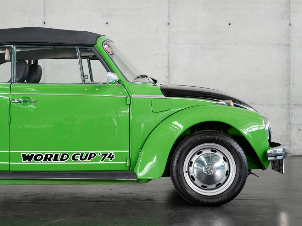 Bild 34/50 von Volkswagen Käfer 1303 LS "World Cup 74" (1974)