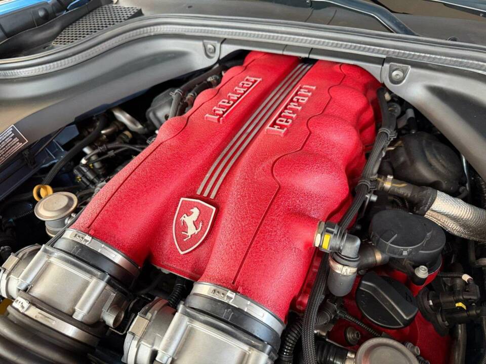 Immagine 32/42 di Ferrari California (2011)