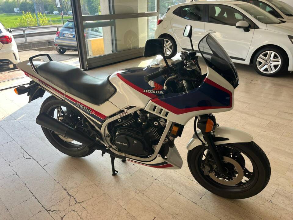 Immagine 1/6 di Honda VF 500 F (1984)