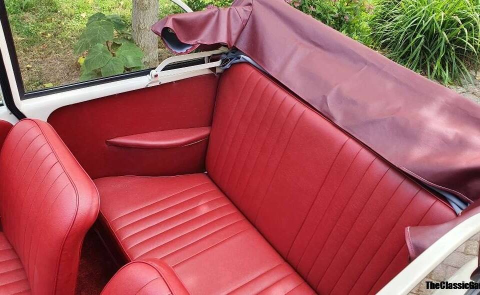 Image 33/66 of Morris Minor 1000 Tourer (1961)