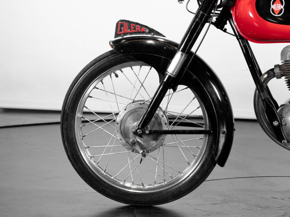 Image 6/50 of Gilera 150 Sport (1954)