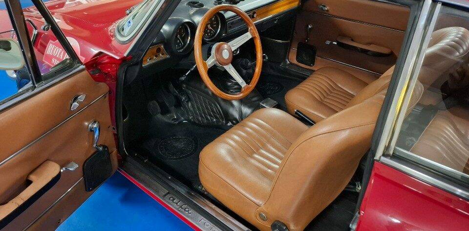 Imagen 4/37 de Alfa Romeo Giulia GT 1300 Junior (1974)