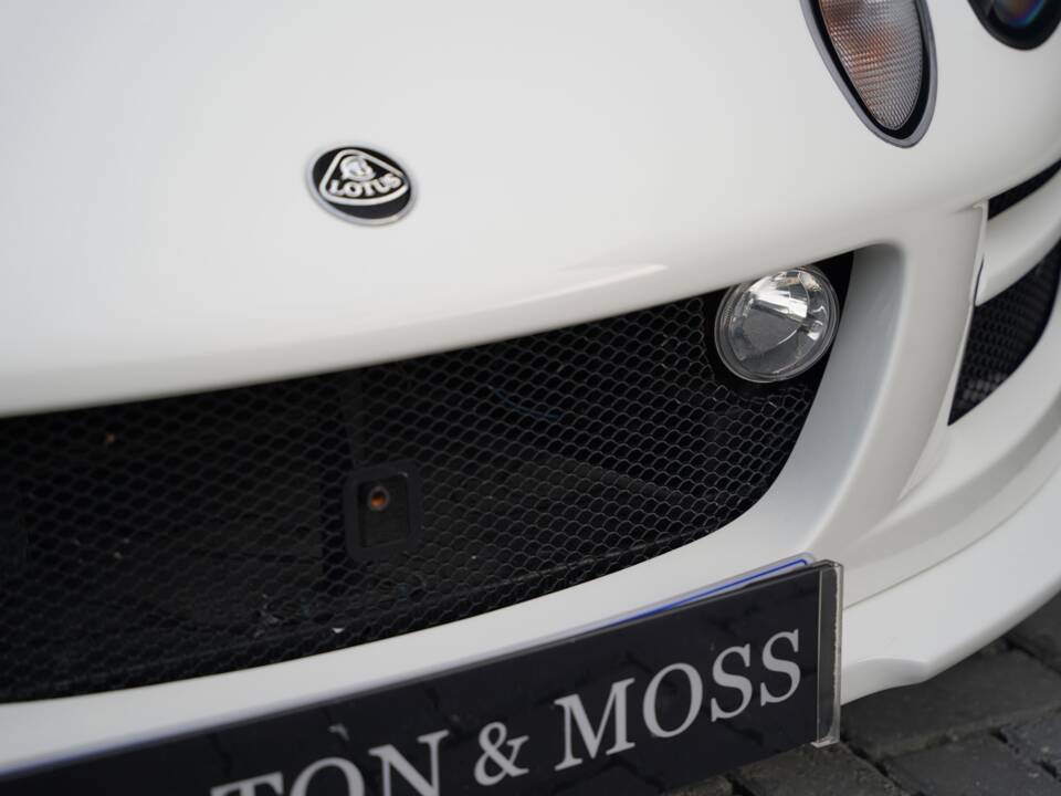 Image 37/50 of Lotus Exige S 240 (2010)
