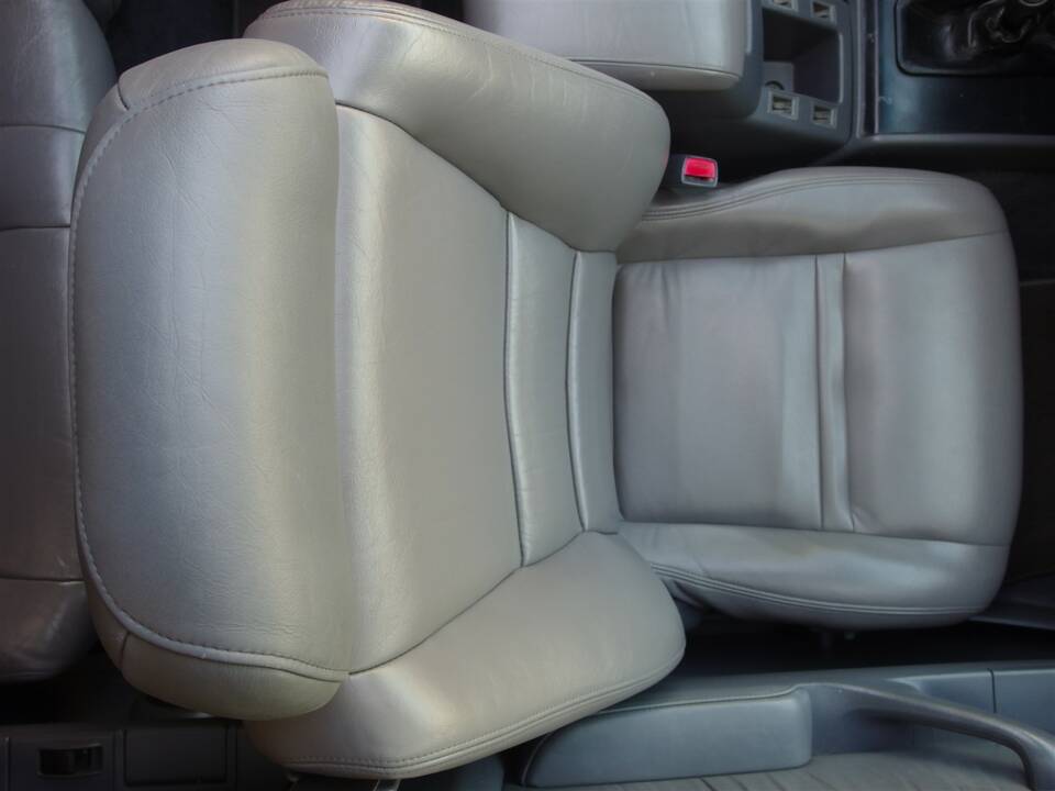Image 51/99 de Toyota Land Cruiser J80 (1994)