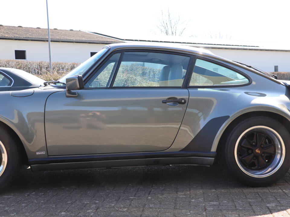 Imagen 12/52 de Porsche 911 Turbo 3.3 (1987)